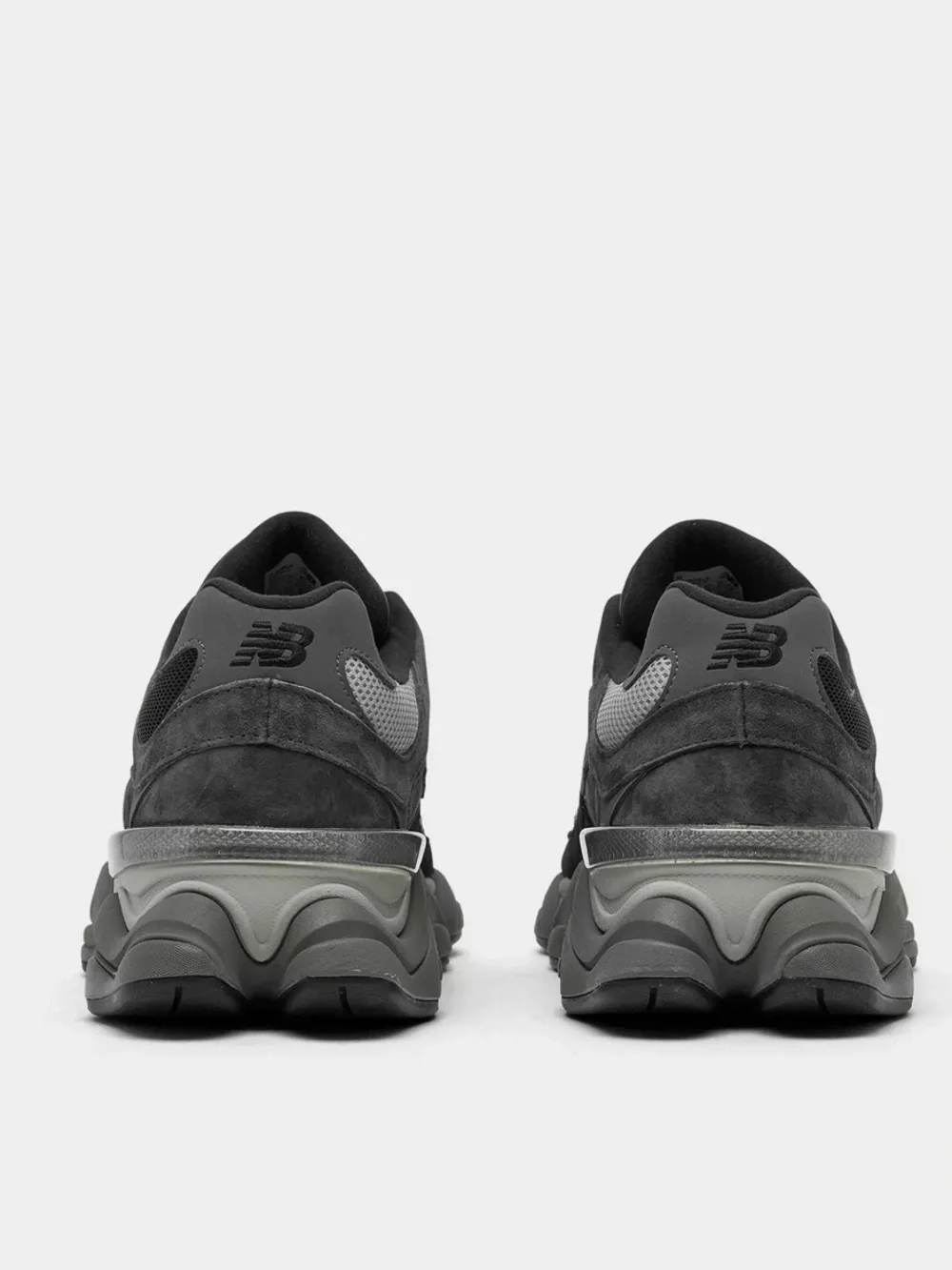 New Balance Men's 9060 Black and Gray Sneakers Sz 10